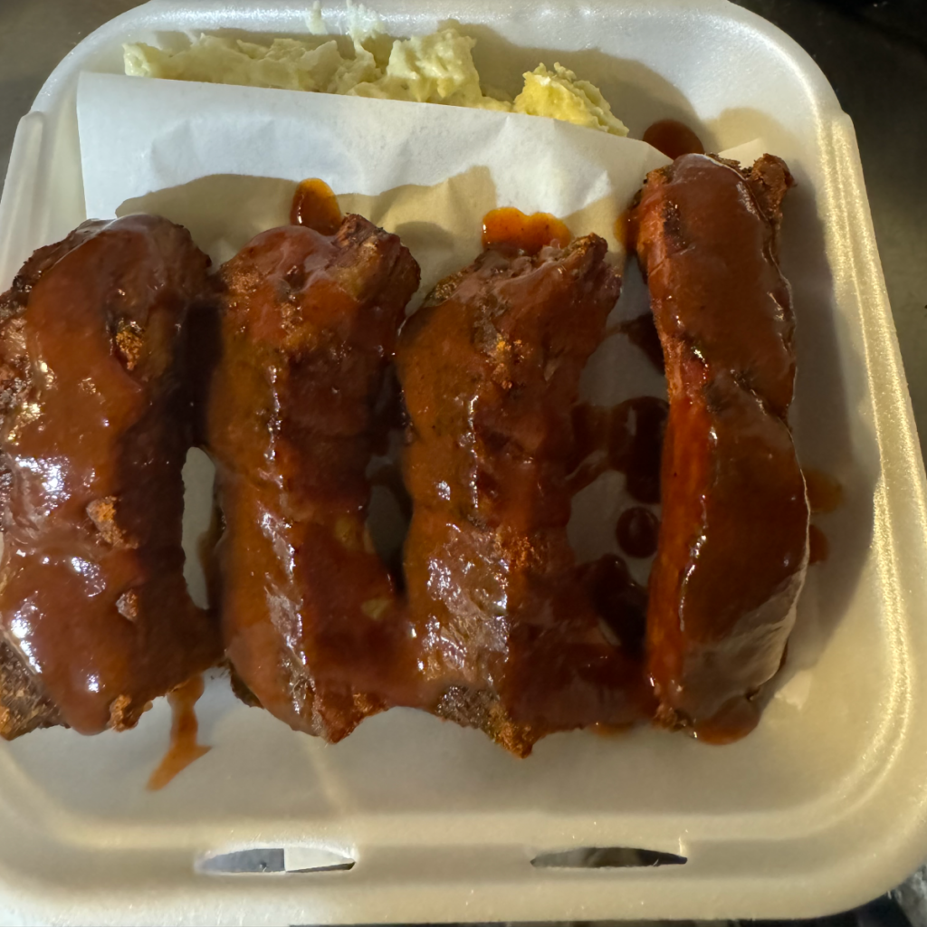 Main Course Food Truck Ribs - Buffalo Chicken Wing Contest